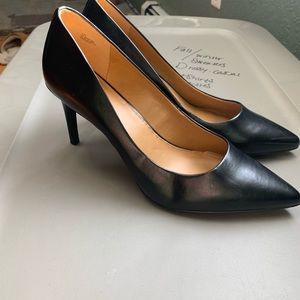 Worn once black pumps